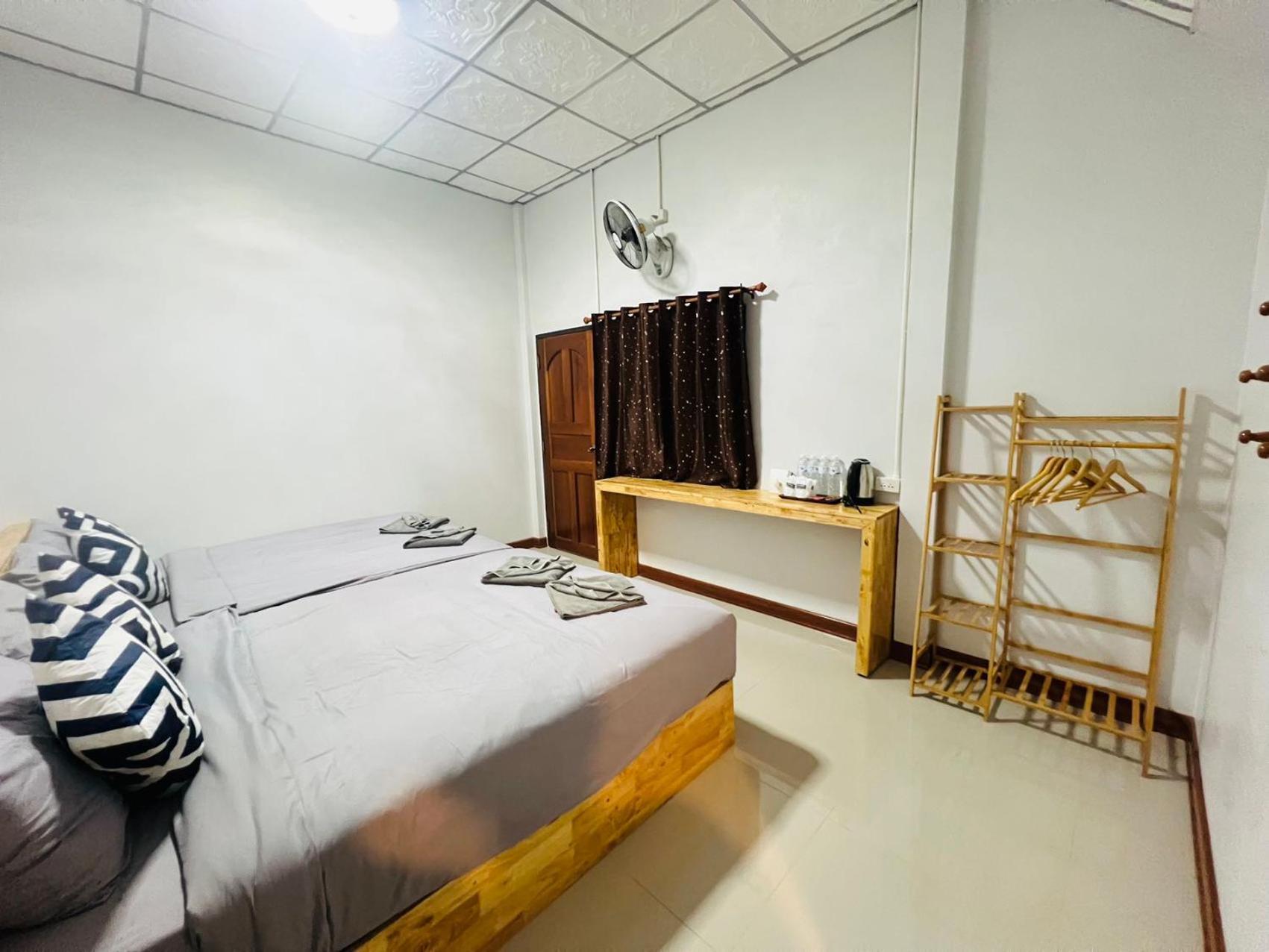 Lungwang Guest House Ban Rak Thai Exterior foto