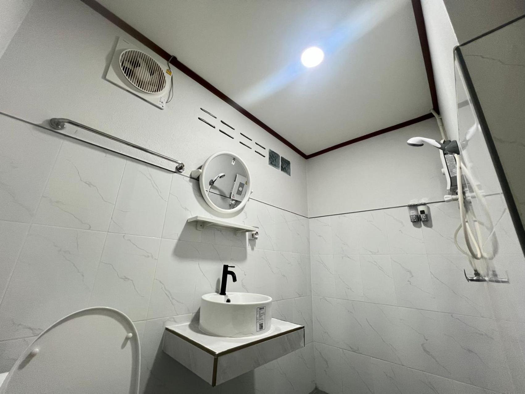 Lungwang Guest House Ban Rak Thai Exterior foto